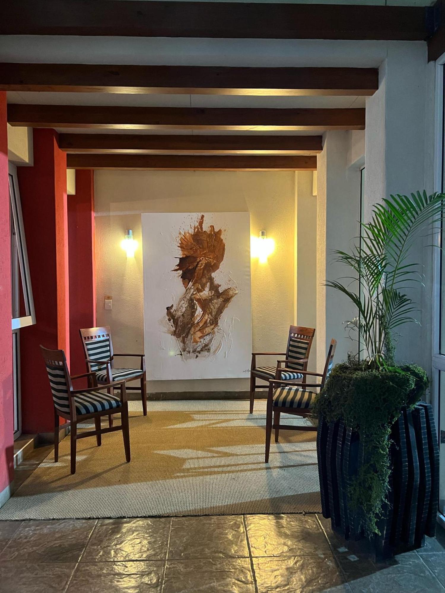 Howard Johnson Inn Rosario De La Frontera Luaran gambar