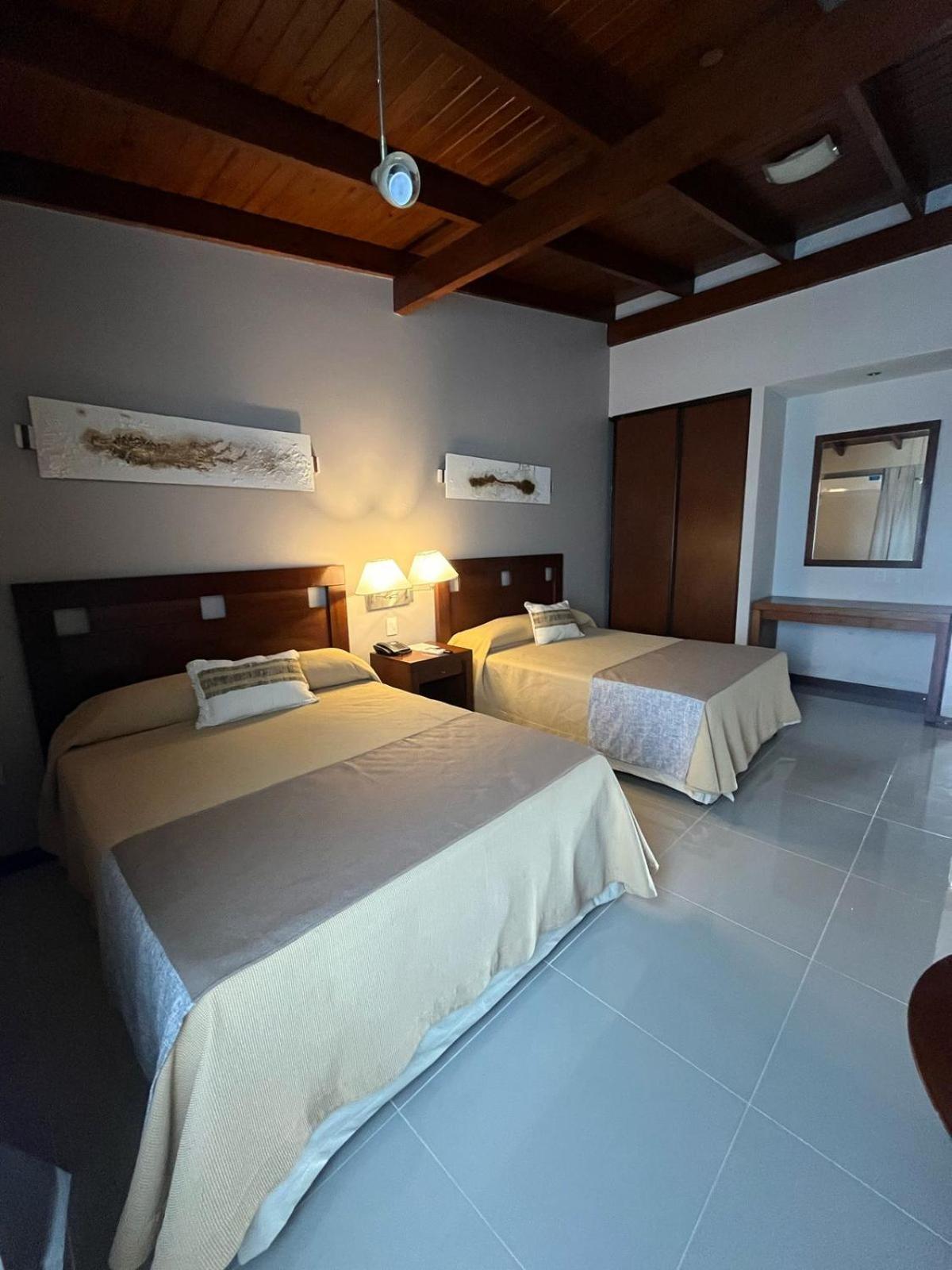 Howard Johnson Inn Rosario De La Frontera Luaran gambar